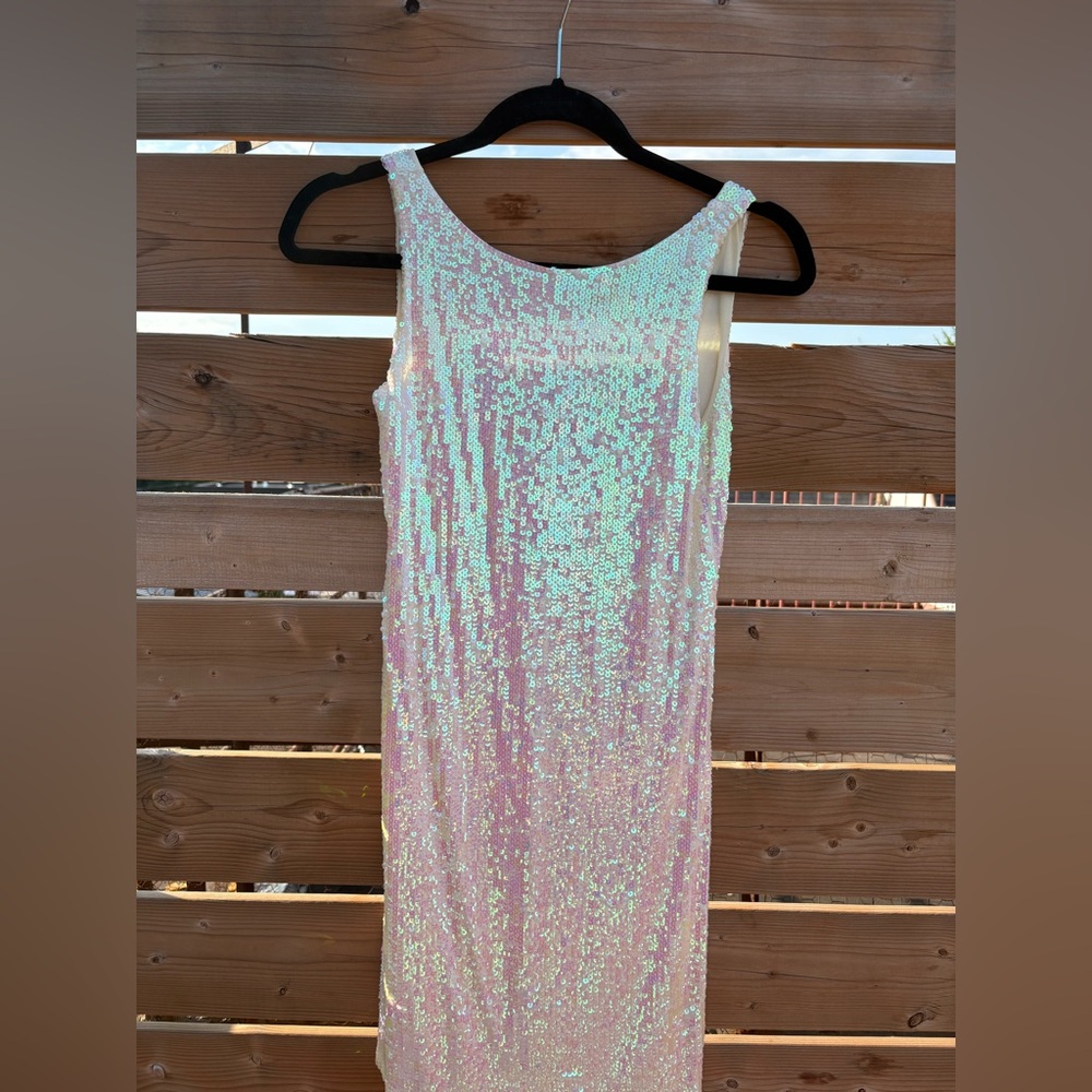 Backless Sequin Dress in Iridescent White